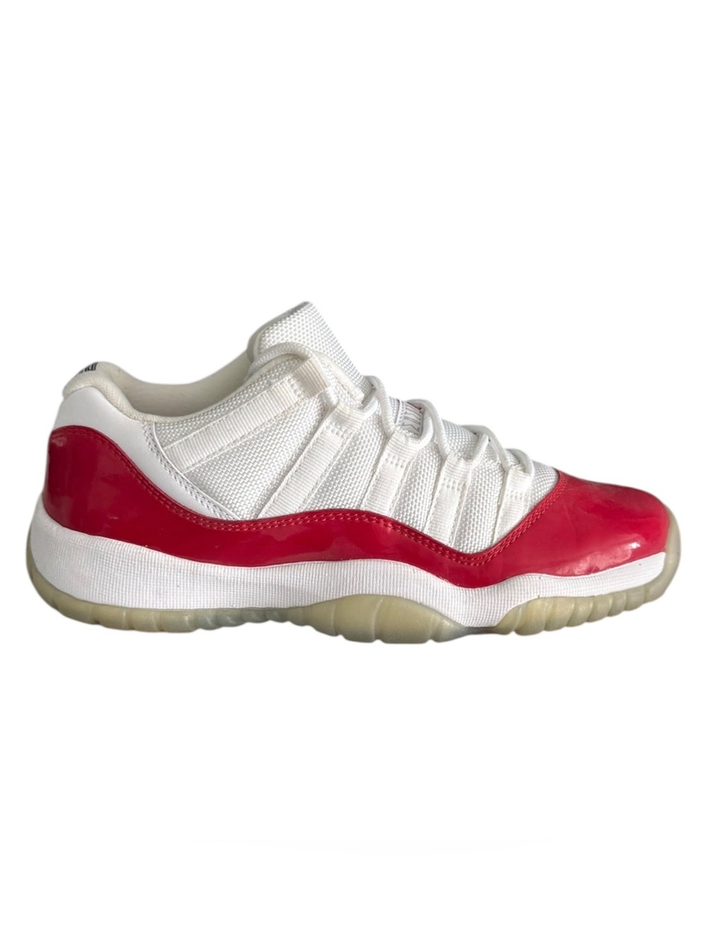 GS Jordan 11 Low Cherry Size 5y